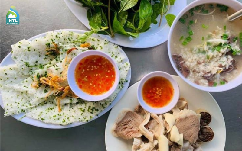 Về Bình Định mà chưa ghé Diêu Trì ăn bánh hỏi thì coi như chuyến đi còn dang dở