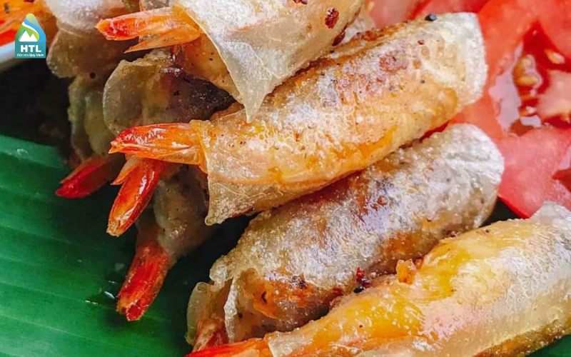 Chả ram tôm đất – bánh tráng mỏng, nhân đầy ụ, chiên cái thơm lừng, ăn cái là mê luôn!
